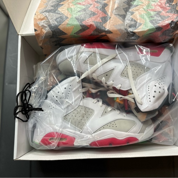 2020 Air Jordan 6retro hares. - Picture 4 of 5